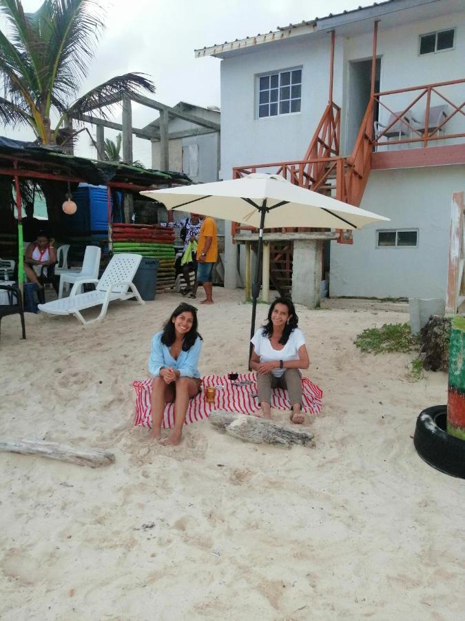 Miss Bassy'S Lodging Hotel ซานอันเดรส ภายนอก รูปภาพ